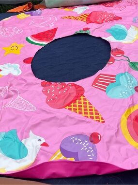 Girls Pool float